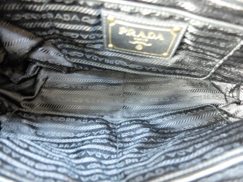PB6037 Prada BN1336 Tessuto Gaufte Zippy Tote (Nero)