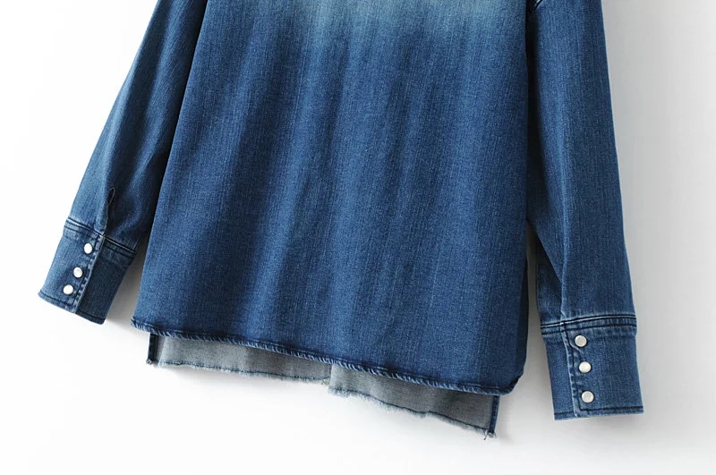 BM70282 Embroidered Denim Jacket Blue