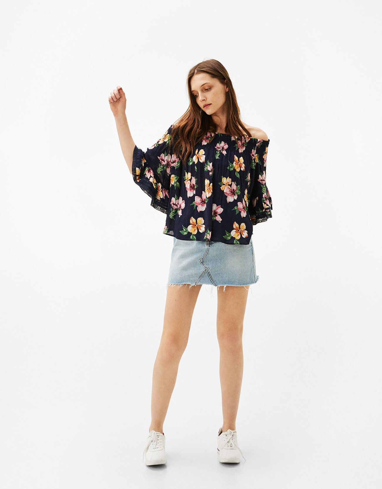 BM70299 Pretty Off-Shoulder Top Dark Blue
