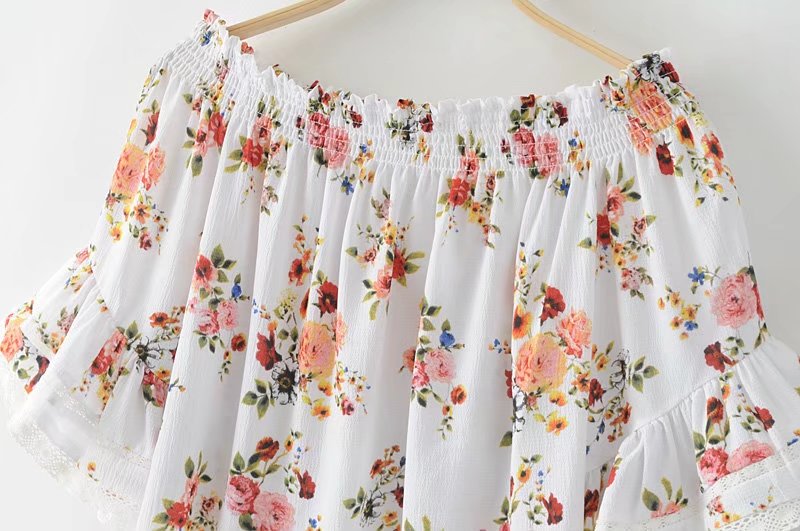 BM70299 Pretty Off-Shoulder Top White