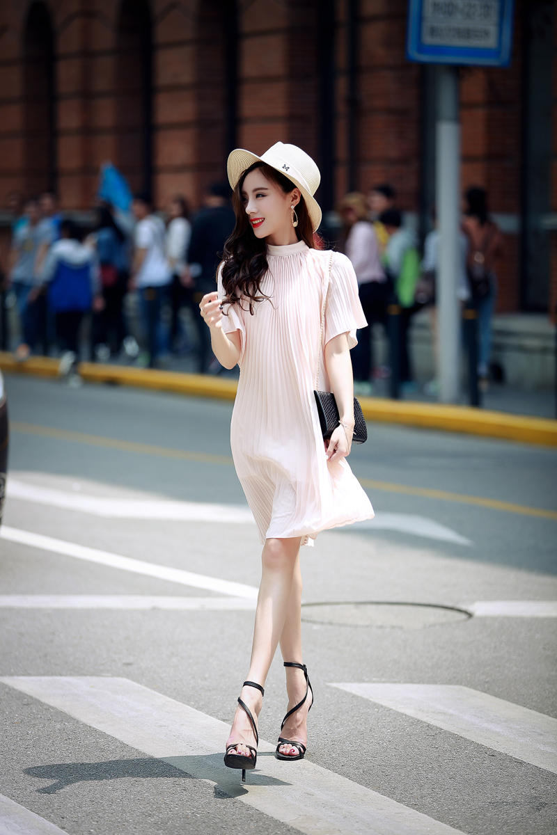 BM70337 Pleated Chiffon Dress Pink