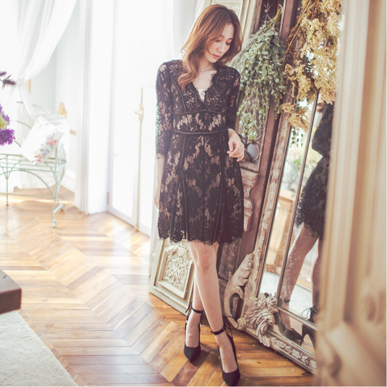 BM70343 Pretty Lace Dress Black