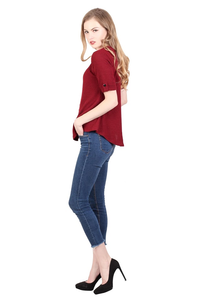 QA-344 Casual Knit Top Maroon