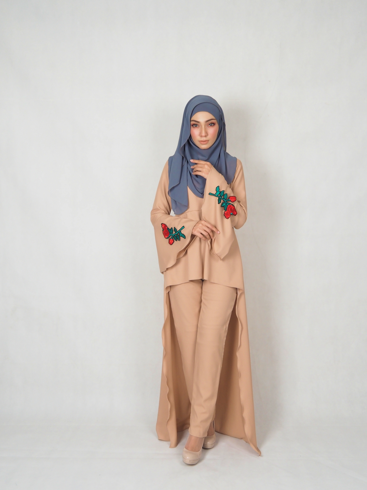 SW4834 Rose Set Blouse & Pants Dark Brown