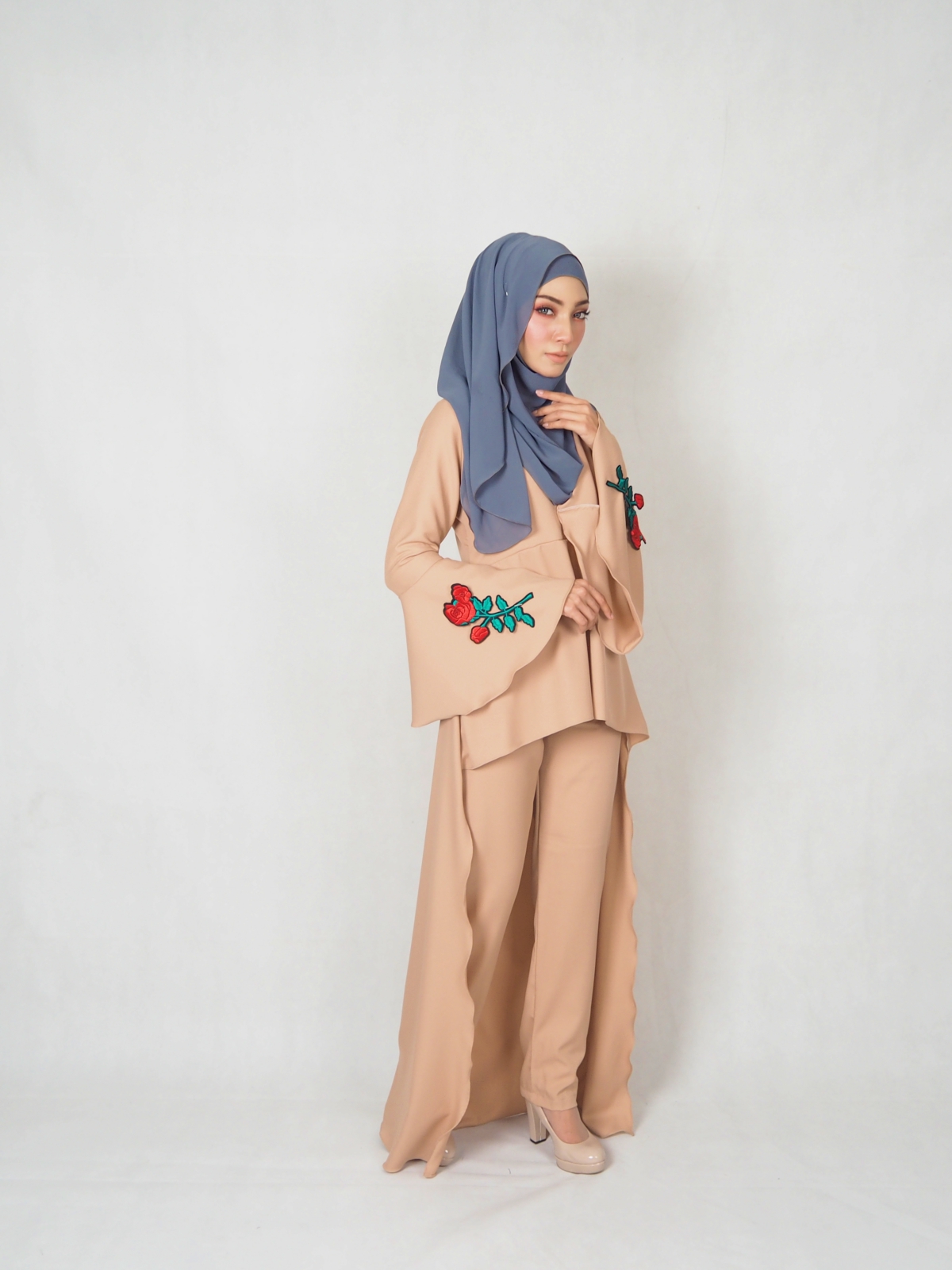 SW4834 Rose Set Blouse & Pants Dark Brown