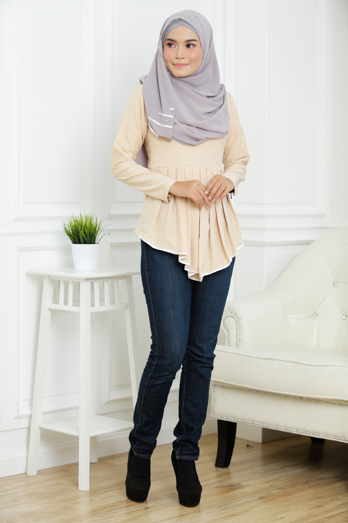 SW4848 Stylish Blouse Cream