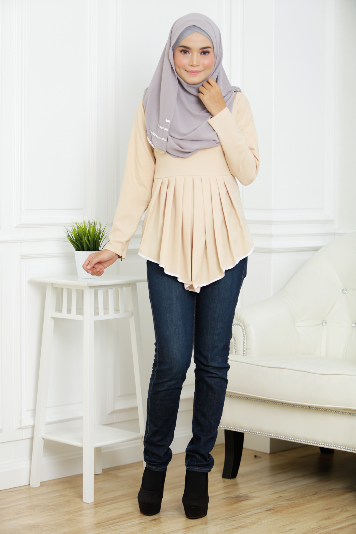 SW4848 Stylish Blouse Cream