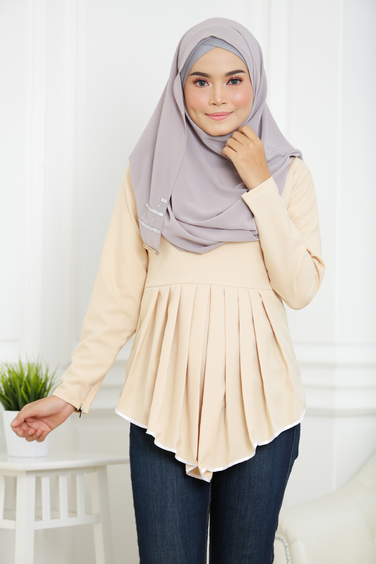SW4849 Fashion Blouse (Plus Size) Cream