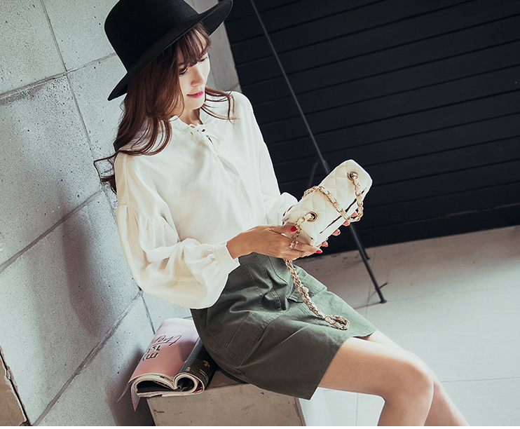 BM70373 Pretty Top White