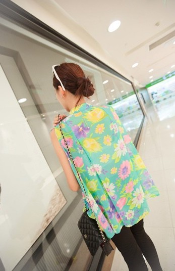 BM70377 Pretty Blouse Floral