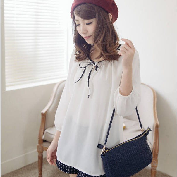 BM70837 Pretty Loose Blouse White