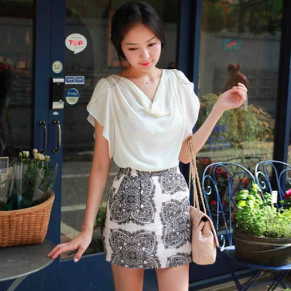 BM70944 Lovely Chiffon Top Almond