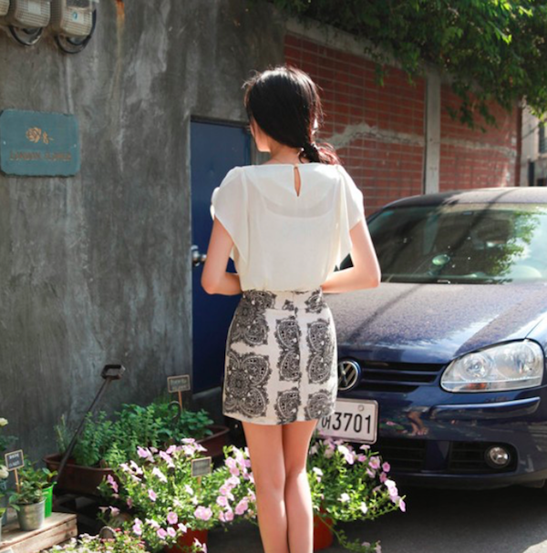 BM70944 Lovely Chiffon Top Almond