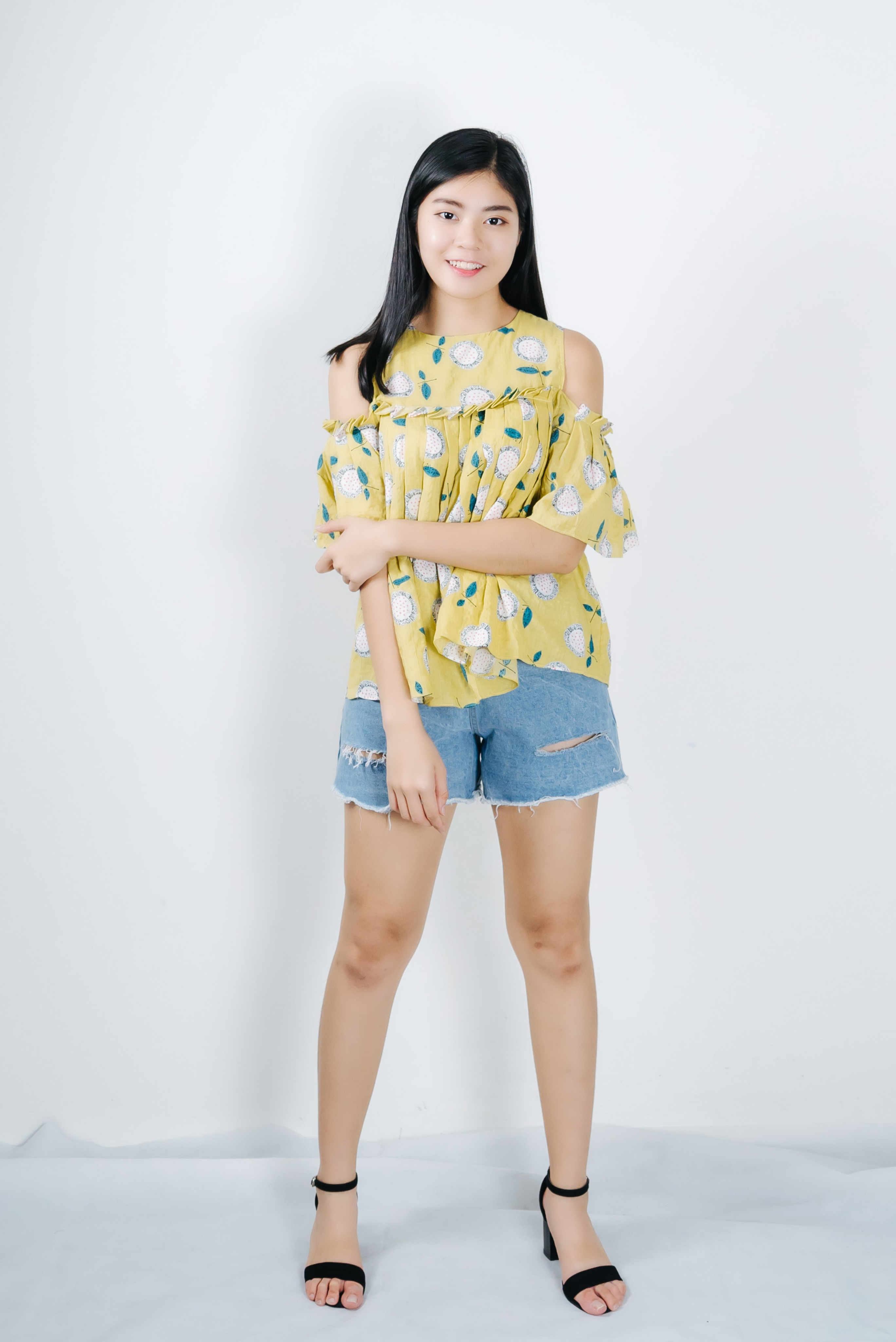 JULY009 Floral Printed Cold Shoulder Top