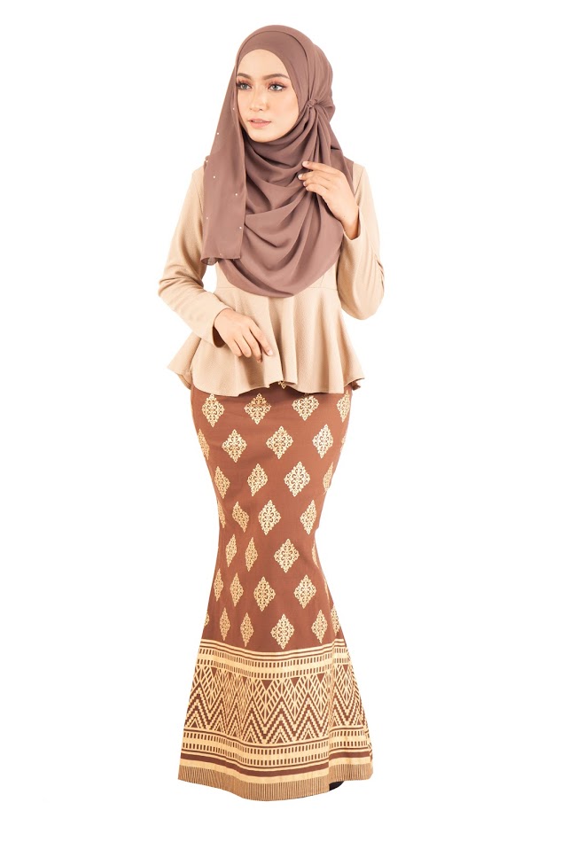 QA-390 Women Stylish Songket Baju Kurung Brown