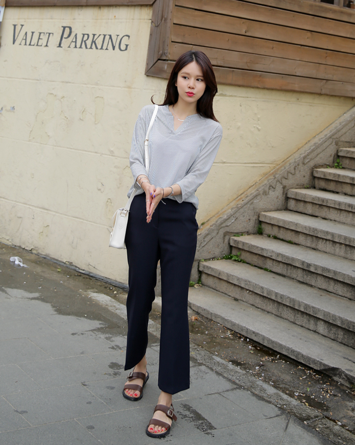 KB10102 Trendy Top Black