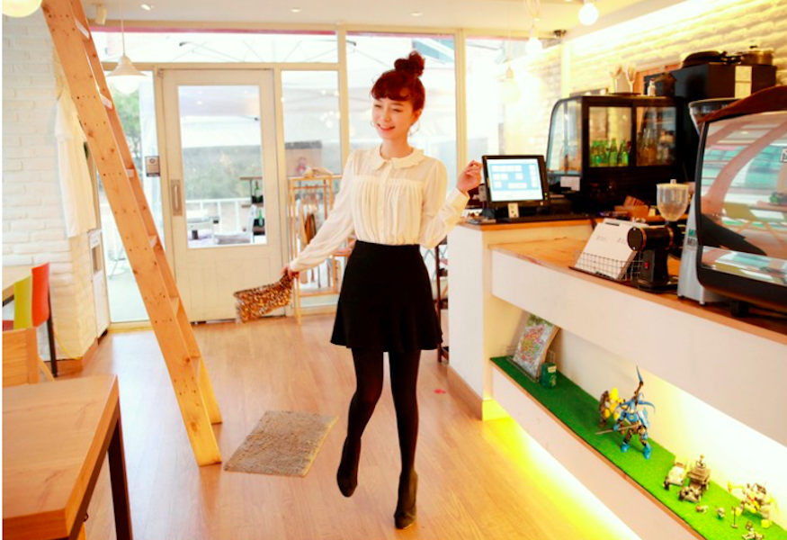 BM70960 Pretty Top As Picture