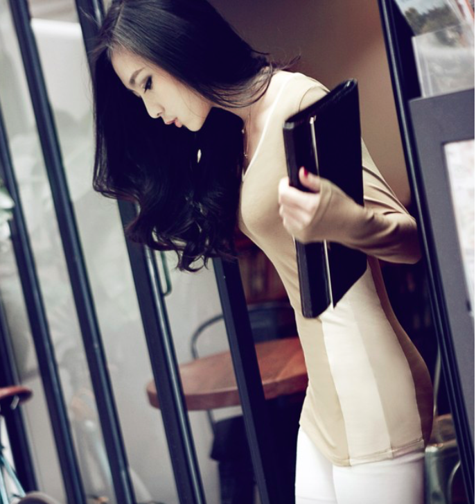 BM70963 Stylish Top Khaki