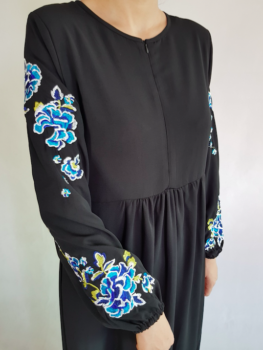 BM70964 Embroidered Jubah Black