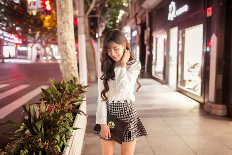 BM70969 Sweet Lace Top White