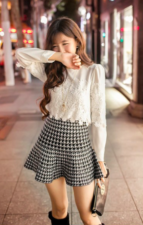 BM70969 Sweet Lace Top White