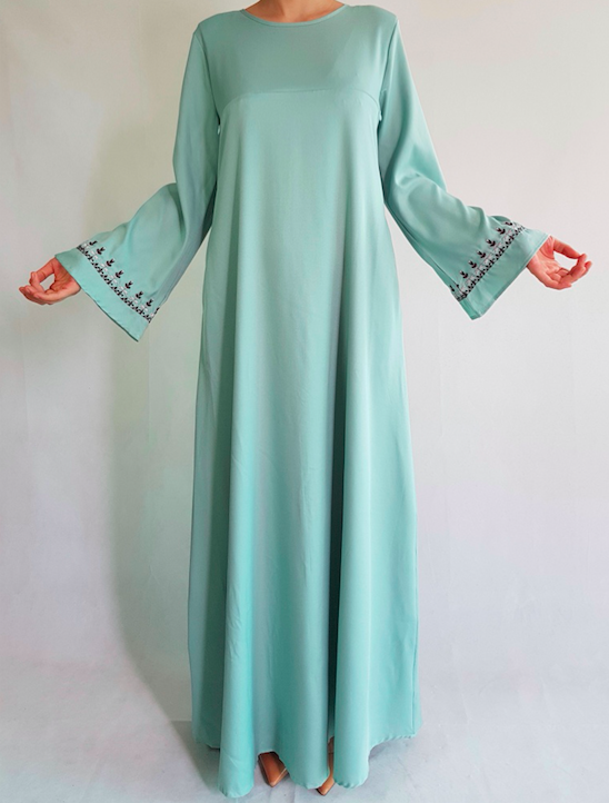 BM70974 Lovely Jubah Mint