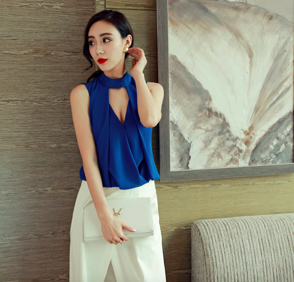 BM70978 Elegant Top Blue