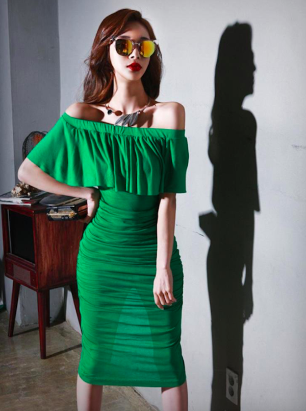 BM70996 Trendy Off-Shoulder Dress Green