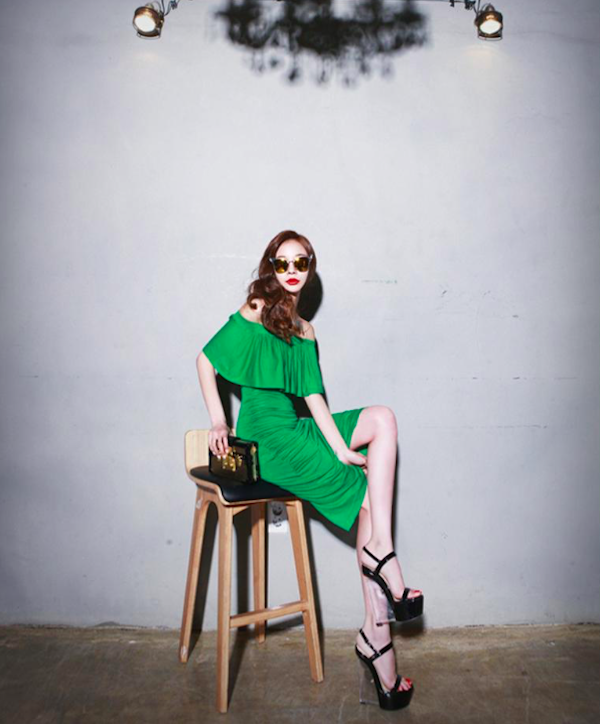 BM70996 Trendy Off-Shoulder Dress Green