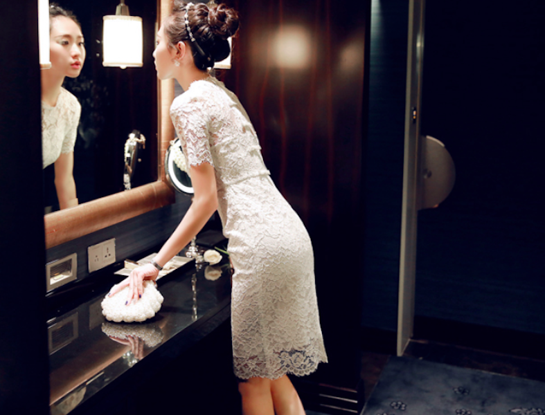 BM71031 Vintage Lace Ribbon Back Dres White