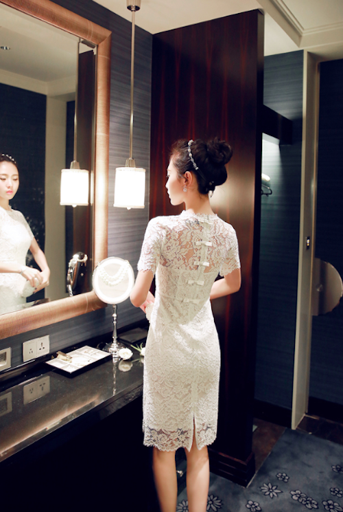 BM71031 Vintage Lace Ribbon Back Dres White
