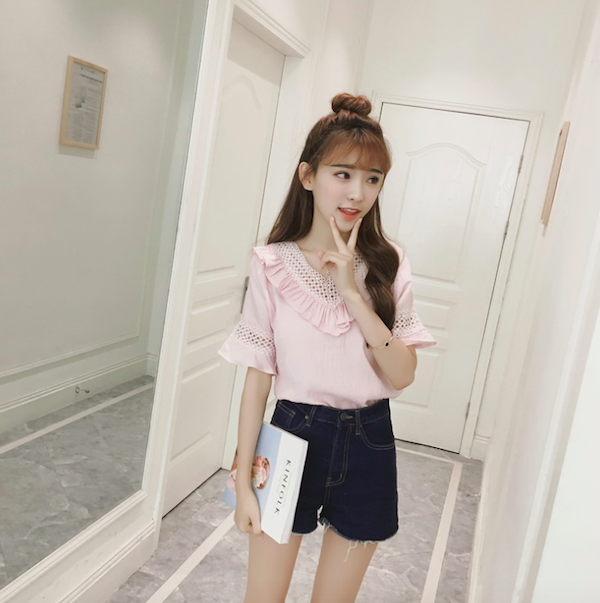 BM71034 Lovely Frill Top Pink