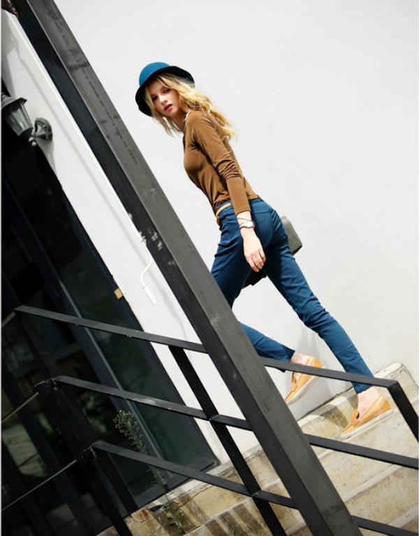 BM71049 Europe Style Button T-Shirt Brown