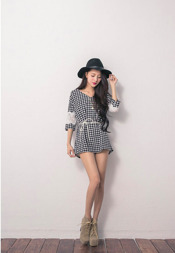 BM71052 Lattice Design Blouse As Picture
