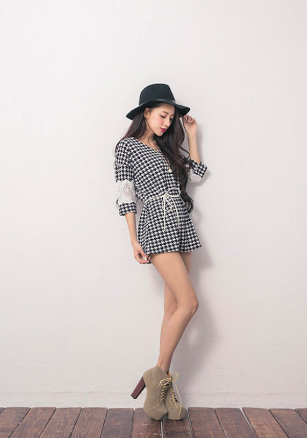 BM71052 Lattice Design Blouse As Picture