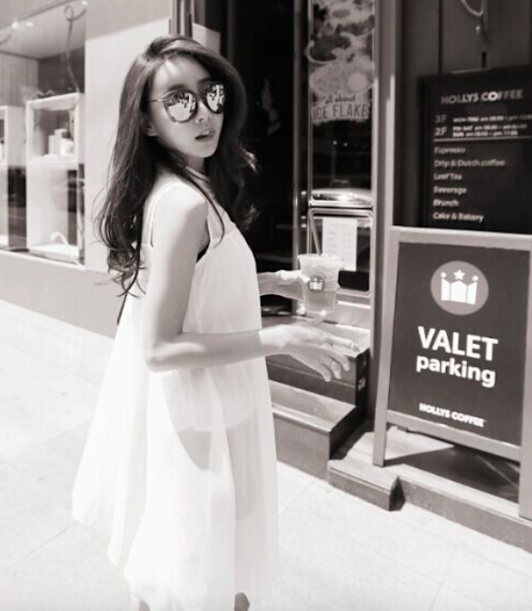 BM71057 Feminine Chiffon Flare Blouse White