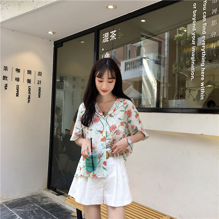 VW12303 Lovely Floral Top White