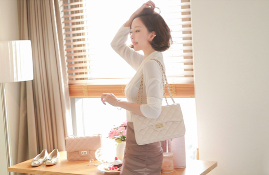 BM71083 Charming Wrap Design Top White