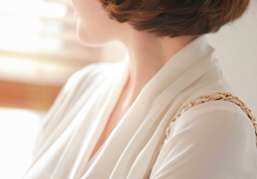 BM71083 Charming Wrap Design Top White