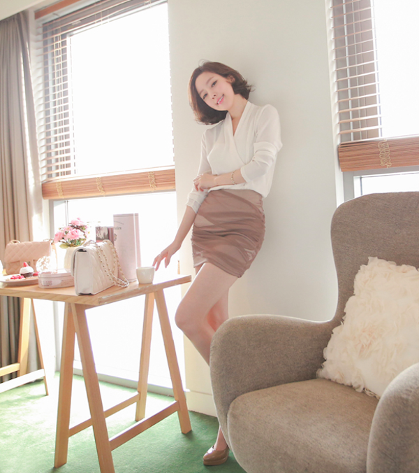 BM71083 Charming Wrap Design Top White