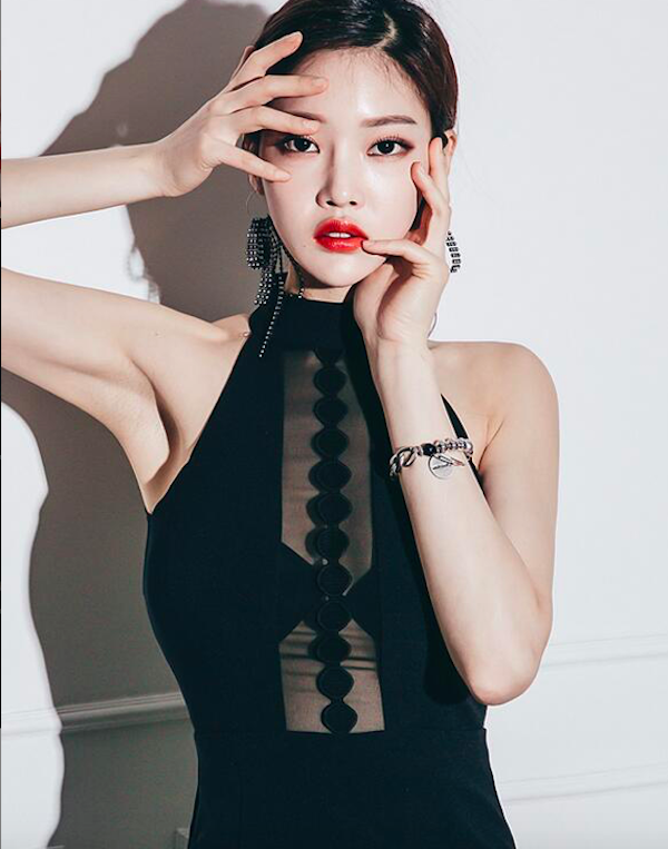 BM71084 Halter Neck Hugging Dress Black