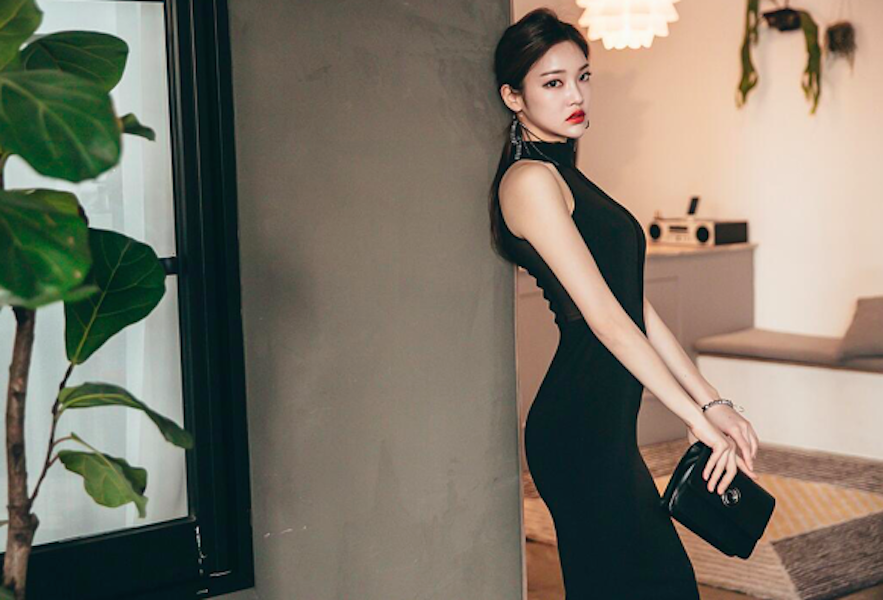 BM71084 Halter Neck Hugging Dress Black
