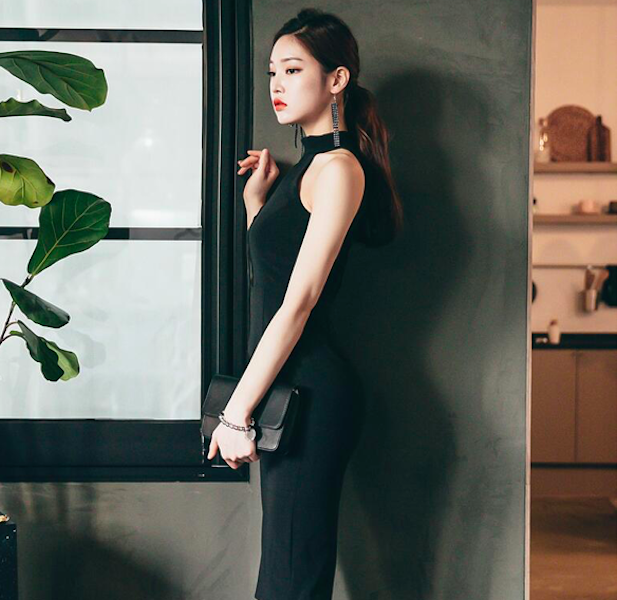 BM71084 Halter Neck Hugging Dress Black