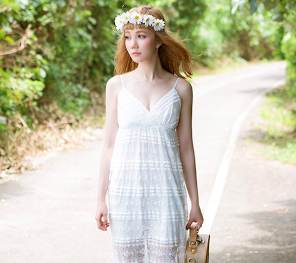 BM71102 Lovely Plunge Lace Dress White