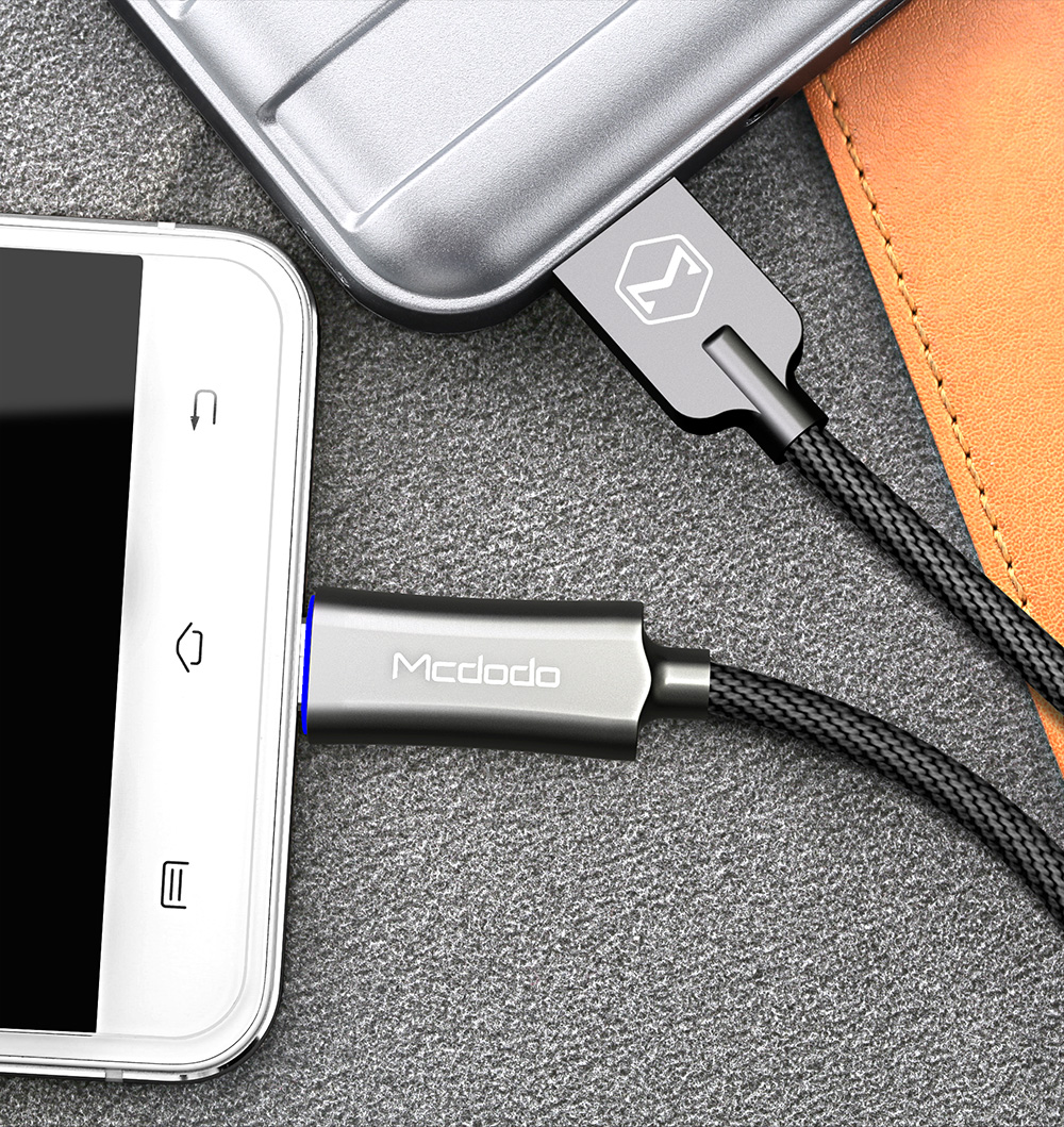 Micro USB Smart LED Auto-Disconnect Cable (Black)