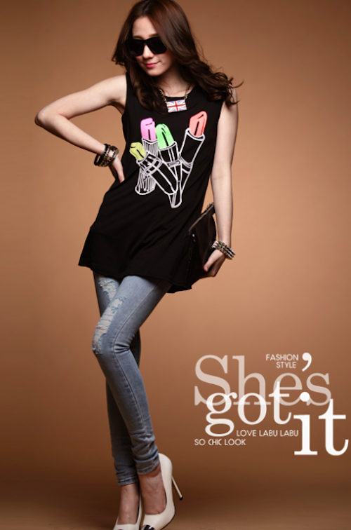 BM71111 Trendy Lipstick Print Top Black