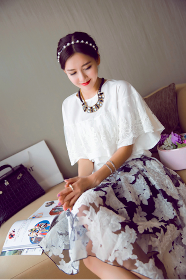 BM71112 Lace Ruffle Top White