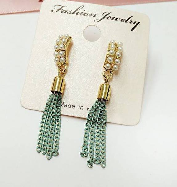 KR-132 Stylish Earring Green