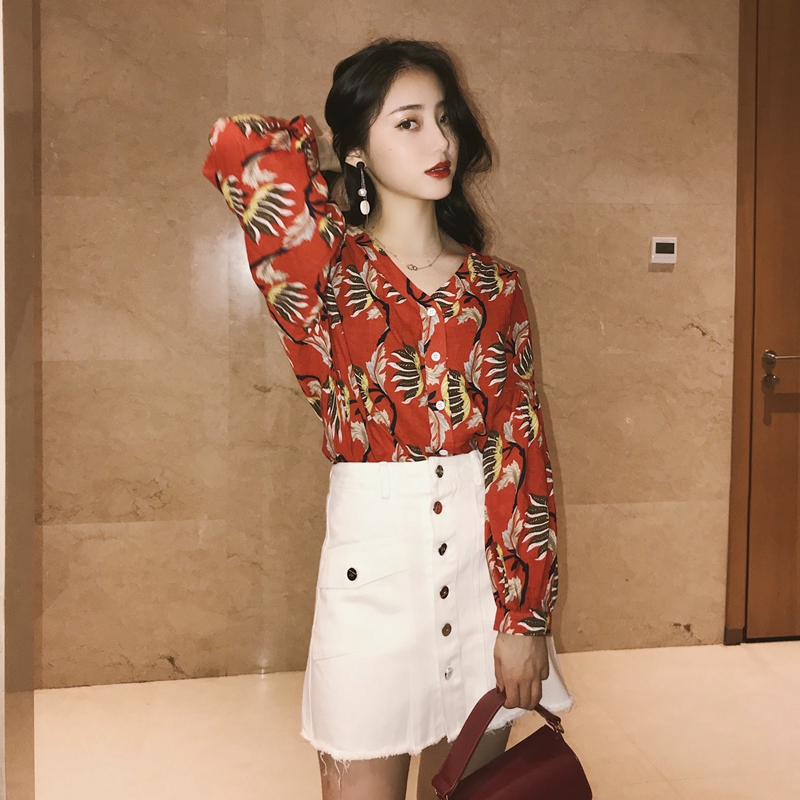 VW12359 Pretty Printed Top Red