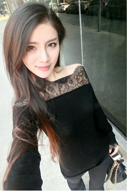 WT21720 Pretty Off-Shoulder Lace Top Black